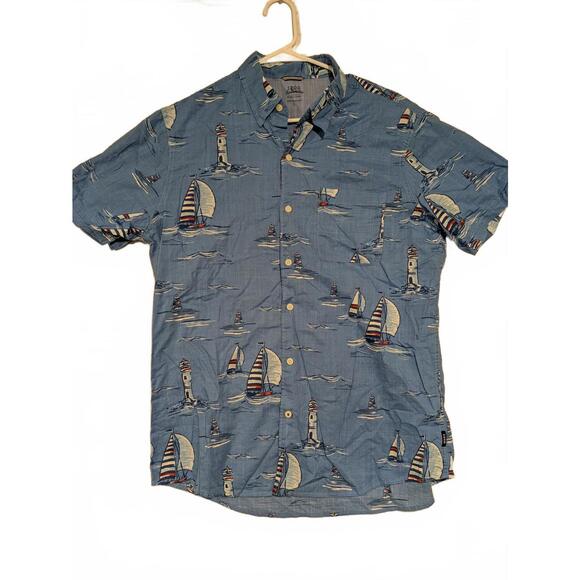 Izod Saltwater Nautical Sailboat Lighthouse Button Up Short Sleeve Shirt Mens L - Picture 1 of 6